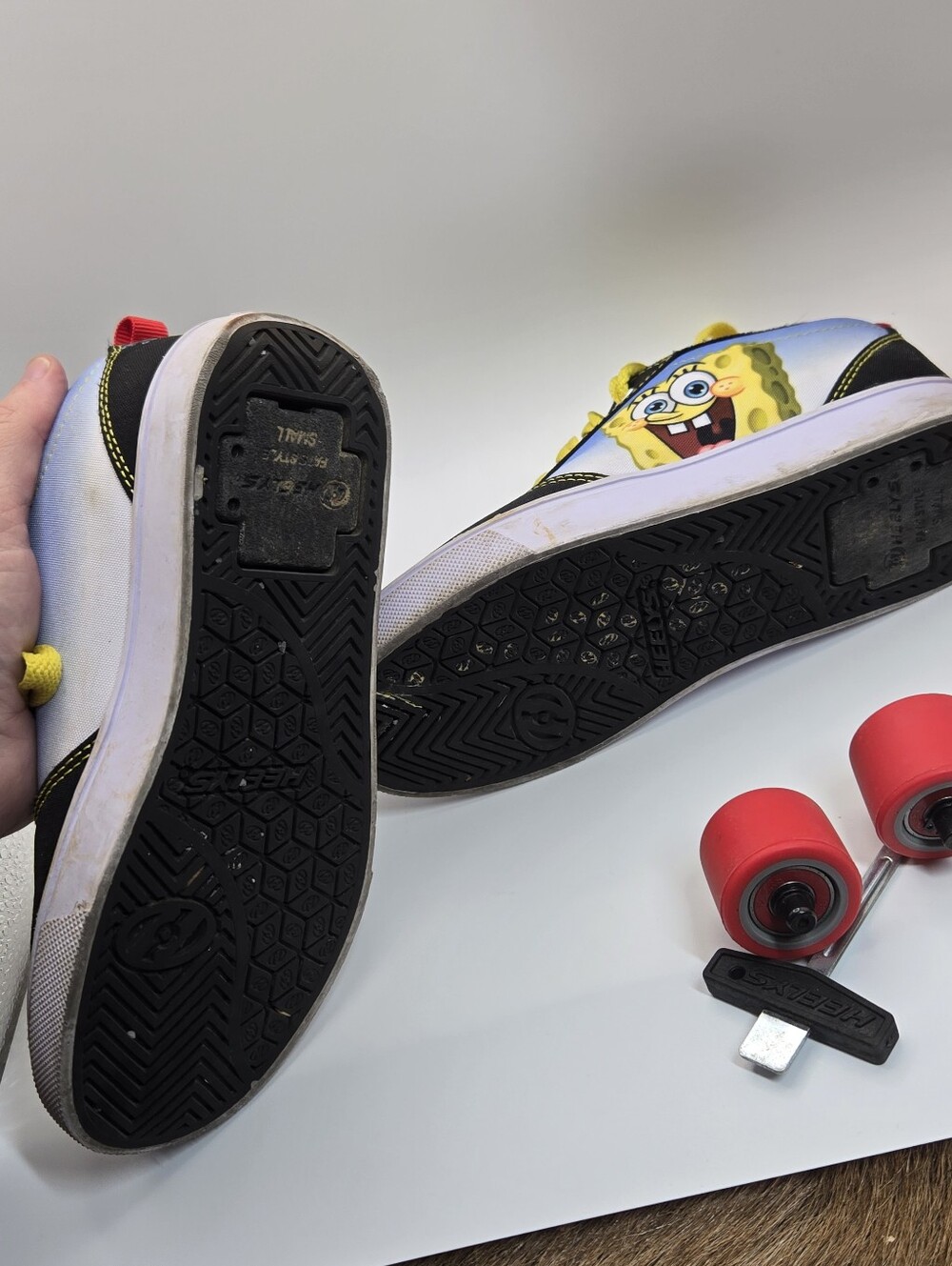 Spongebob Heelys Youth Size 2 Nickelodeon Cartoon Gift Fun - Picture 10 of 10